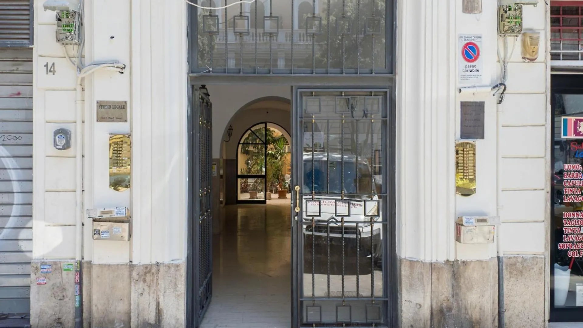 The Best Rent - Modern Two-Bedroom Apartment In Esquilino Area Rome Italy